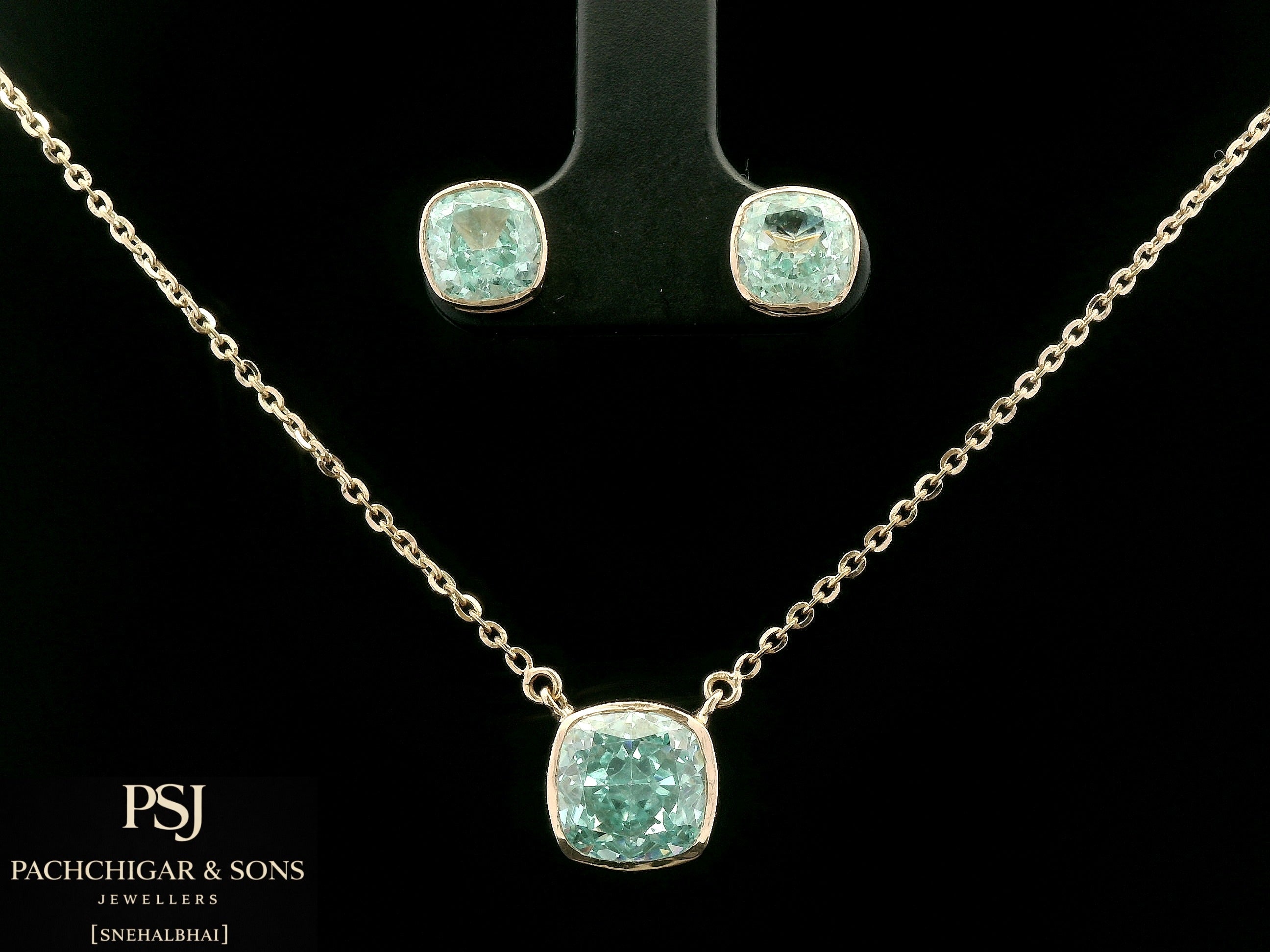 Sky Blue Stone Pendant Set