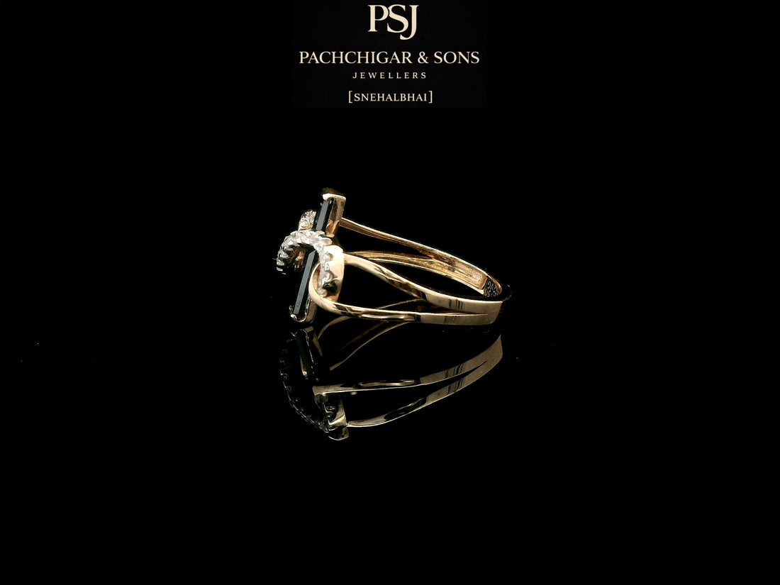 Elegant Diamond Infinity Ring with Blue Baguette Stone Accent